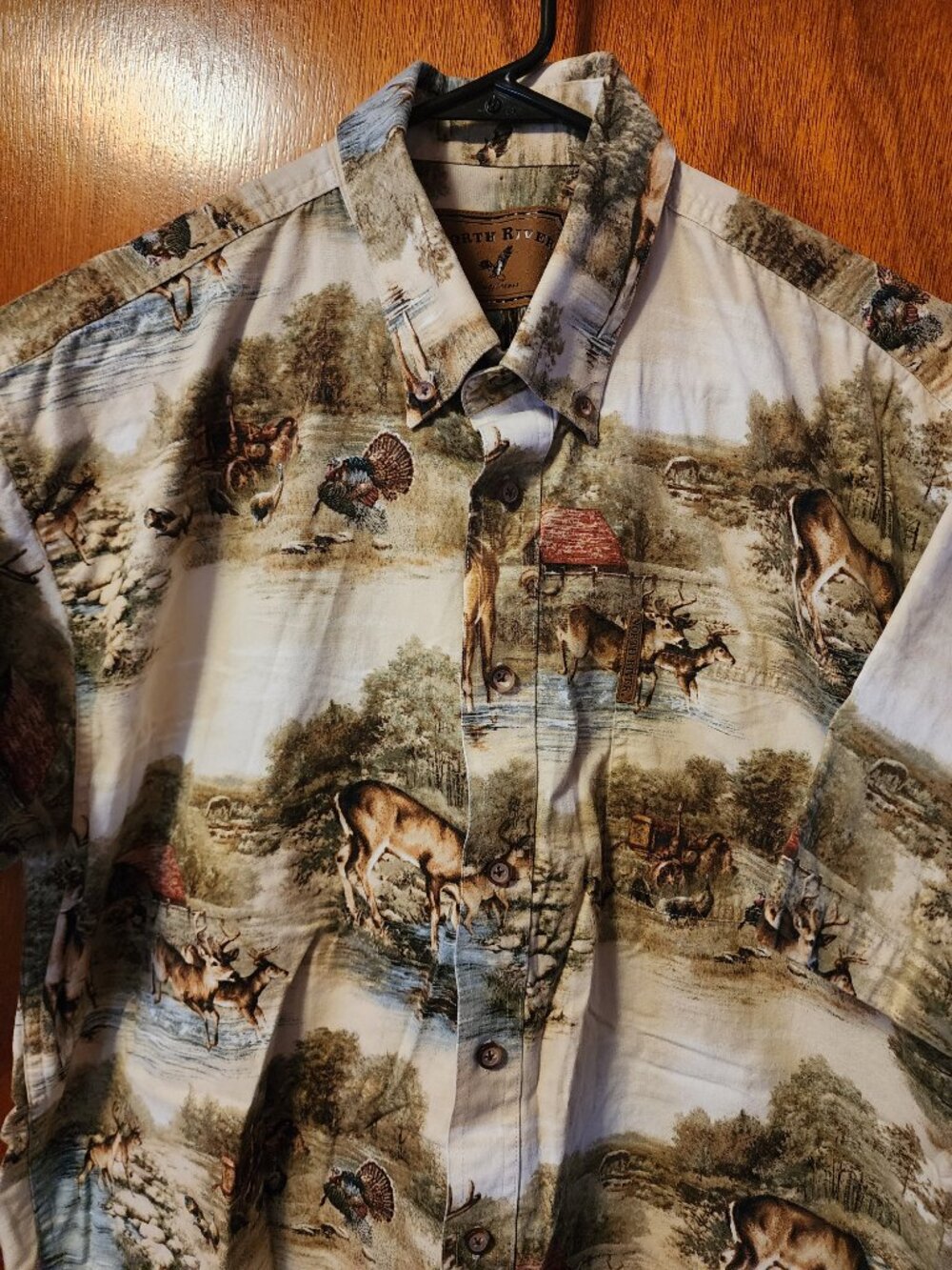 Men's Large North River Tan Deer Turkey Print Short Sleeve Button Down Shirt